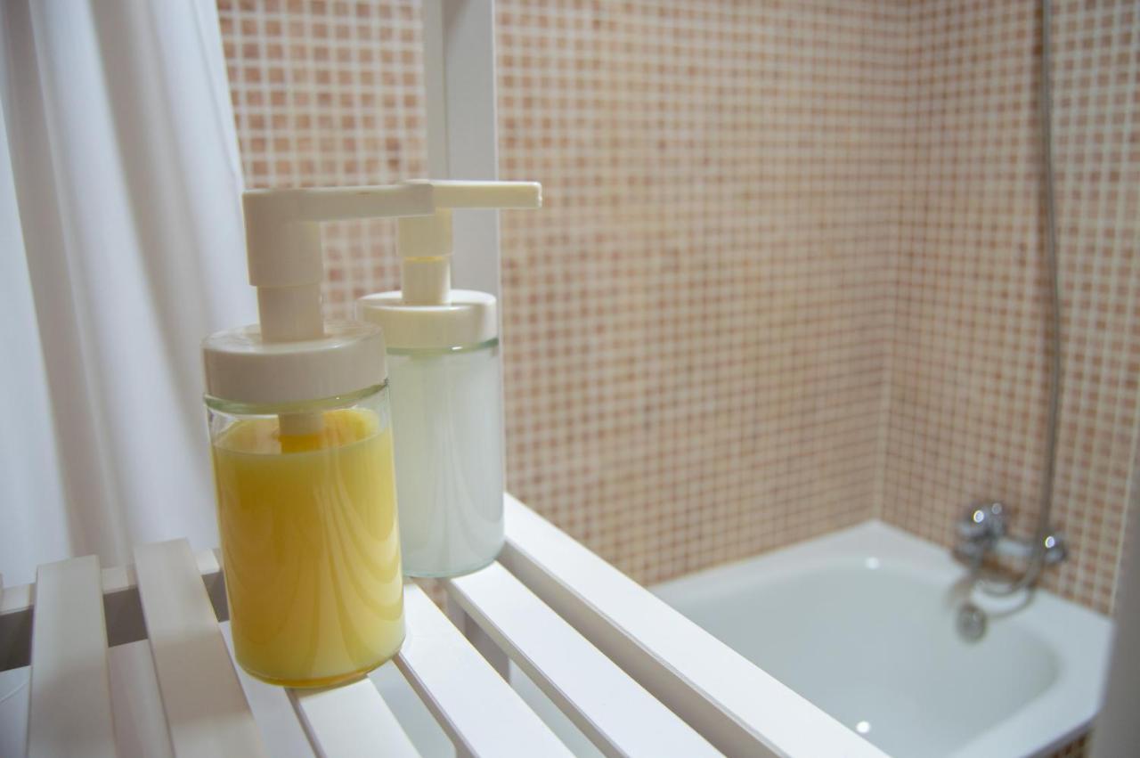 Novam Apartament マラガ エクステリア 写真